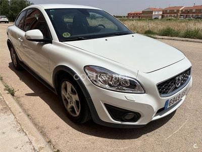 Usado Volvo C30 Momentum 109 CV (80 kW) 2009 Blanco Utilitario