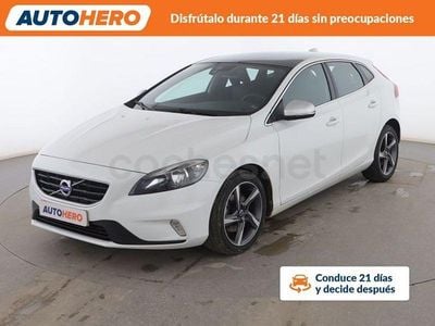 Usado Volvo V40 R-Design Momentum 122 CV (89 kW) 2016 Blanco Utilitario