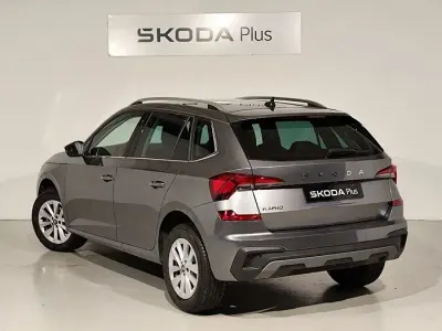 Usado Skoda Kamiq Selection 115 HP (84 kW) 2025 Cinzento SUV