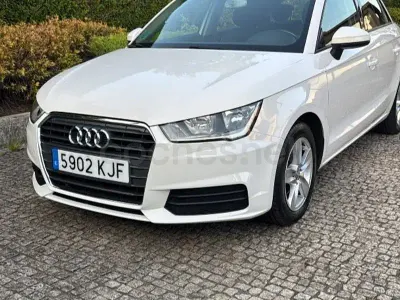 Usado Audi A1 Sportback Attraction 90 CV (66 kW) 2018 Blanco Utilitario