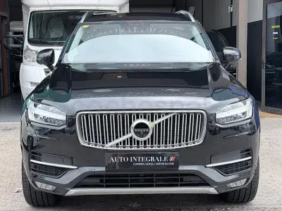 Usado Volvo XC90 Inscription 225 CV (165 kW) 2015 Negro SUV