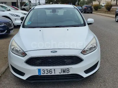 Usado Ford Focus Business Edition 120 CV (88 kW) 2016 Blanco Berlina