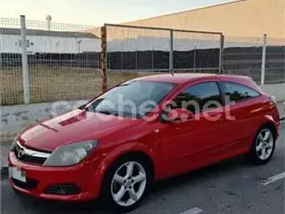 Usado Opel Astra GTC Sport 100 CV (73 kW) 2007 Rojo Berlina