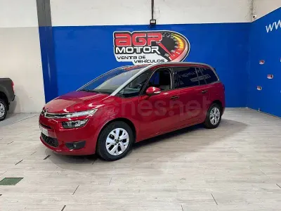 Usado Citroën Grand C4 Picasso Feel 120 CV (88 kW) 2016 Rojo Monovolumen
