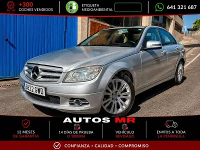 Usado Mercedes C180 Avantgarde 156 CV (114 kW) 2010 Gris / plata Berlina