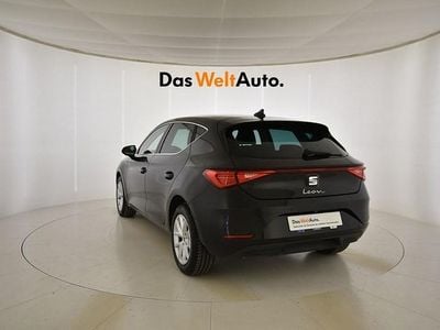 Usado Seat Leon Style 116 CV (85 kW) 2025 Negro