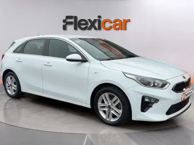 Usado Kia Ceed 120 CV (88 kW) 2019 Blanco Utilitario