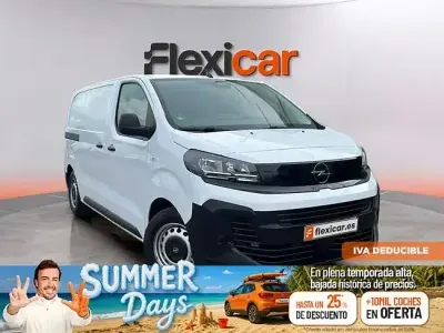 Usado Opel Vivaro-e Combi 120 CV (88 kW) 2025 Blanco Monovolumen