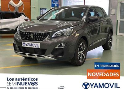 Usado Peugeot 3008 Allure 131 CV (96 kW) 2019 Gris SUV