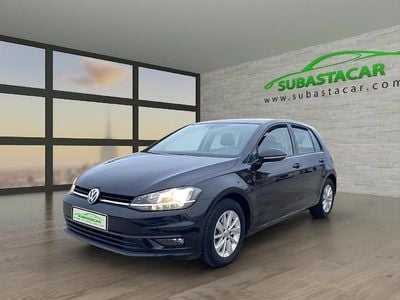 Usado VW Golf VII 116 CV (85 kW) 2019 Negro Utilitario