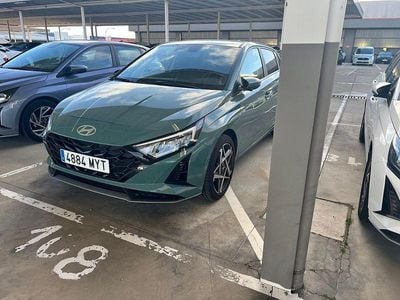 Verde Usado 2025 Hyundai i20 Berlina | 20.590 € (Precio justo)