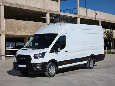 Usado Ford Transit Trend 130 CV (95 kW) 2023 Blanco Van
