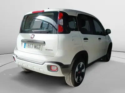 Usado Fiat Panda Cross Cross 70 CV (51 kW) 2023 Blanco Utilitario