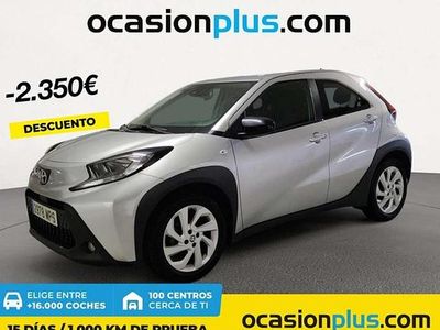 Gris Usado 2024 Toyota Aygo Play Utilitario | 12.900 € (Precio justo)