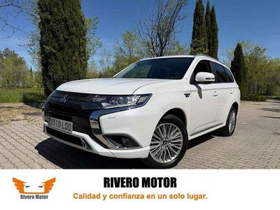 Usado Mitsubishi Outlander P-HEV Motion 224 CV (164 kW) 2020 Blanco SUV