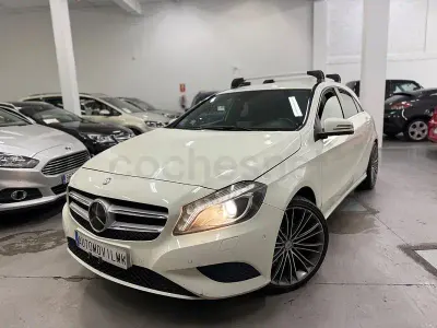 Usado Mercedes A200 Style 136 CV (100 kW) 2014 Blanco Utilitario
