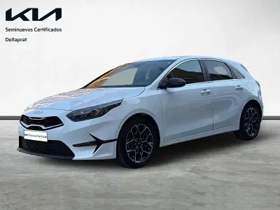 Usado Kia Ceed Style 100 CV (73 kW) 2025 Blanco Utilitario