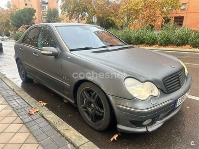 Usado Mercedes C32 AMG AMG 354 CV (260 kW) 2002 Gris / plata Berlina