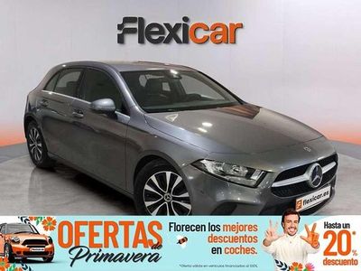 Usado Mercedes A180 116 CV (85 kW) 2020 Gris Utilitario