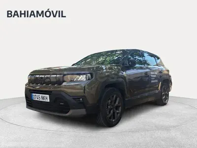 Usado Jeep Compass Altitude 145 CV (106 kW) 2026 Marrón SUV