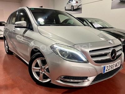 Mercedes B200