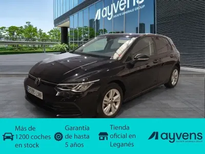 Usado VW Golf VII Life 115 CV (84 kW) 2021 Negro Utilitario