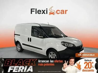 Usado Fiat Doblò Easy 105 CV (77 kW) 2022 Blanco Monovolumen
