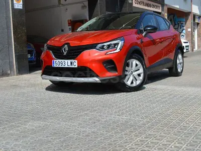 Usado Renault Captur Intens 140 CV (102 kW) 2022 Rojo SUV