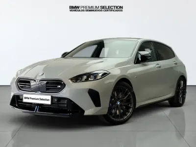 Usado BMW M135 Comfort Edition 300 CV (220 kW) 2026 Gris Utilitario