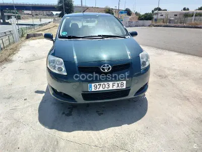 Usado Toyota Auris 97 CV (71 kW) 2007 Azul Utilitario