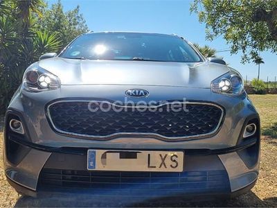 Usado Kia Sportage 132 CV (97 kW) 2021 Gris / plata SUV