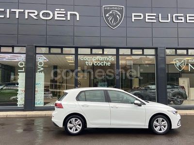 Blanco Usado 2022 VW Golf Life Berlina | 22.500 € (Precio justo)