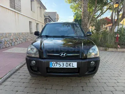 Usado Hyundai Tucson Style 112 CV (82 kW) 2005 Negro SUV