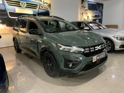 Usado Dacia Jogger Extreme 110 CV (80 kW) 2023 Verde Monovolumen