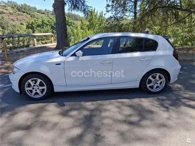Usado BMW 118 122 CV (89 kW) 2007 Blanco Utilitario