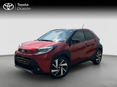 Usado Toyota Aygo X Edition 72 CV (52 kW) 2022 Rojo SUV