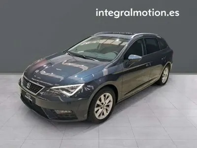 Usado Seat Leon ST 131 CV (96 kW) 2019 Gris Familiar