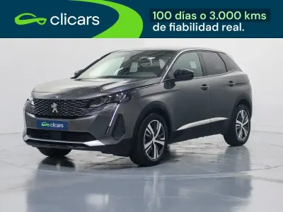 Usado Peugeot 3008 Allure 130 CV (95 kW) 2024 Gris SUV