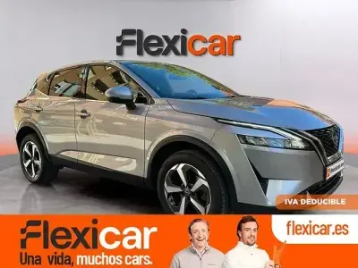 Begagnad Nissan Qashqai N-Connecta 140 HK (102 kW) 2023 Grå SUV