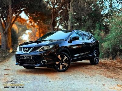 Usado Nissan Qashqai N-Connecta 131 CV (96 kW) 2015 Negro SUV
