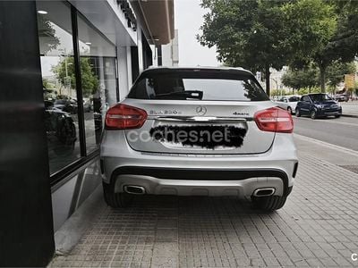 Mercedes GLA220