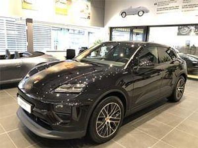 Używany Porsche Macan 379 kW (516 KM) 2025 Czarny SUV
