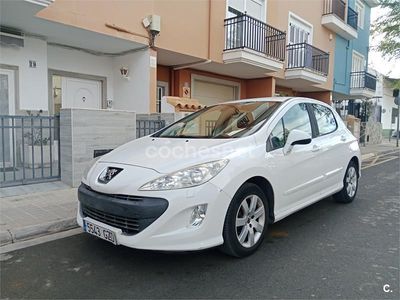 Usado Peugeot 308 90 CV (66 kW) 2010 Blanco Berlina