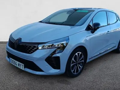 Usado Renault Clio Techno 100 CV (73 kW) 2025 Utilitario