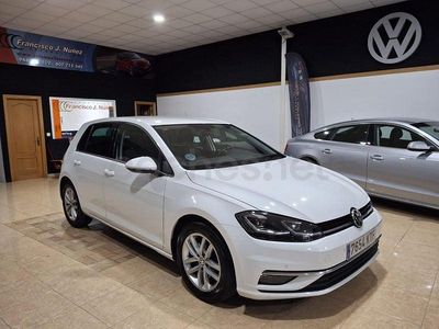 Usado VW Golf VII Advance 115 CV (84 kW) 2019 Blanco Berlina