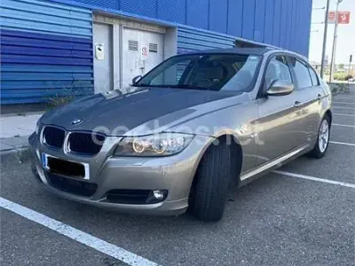 Usado BMW 318 143 CV (105 kW) 2010 Beige Berlina