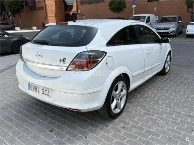 Usado Opel Astra GTC