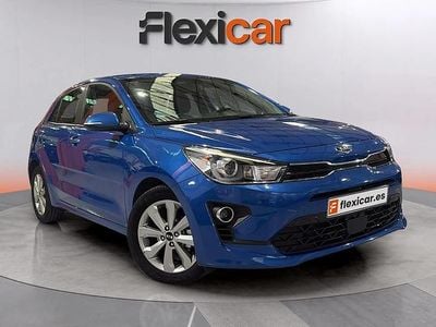 Usado Kia Rio 84 CV (61 kW) 2021 Azul Utilitario