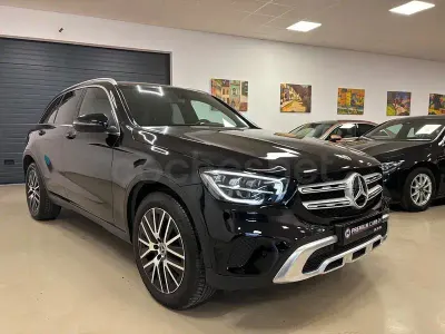 Usado Mercedes GLC220 194 CV (142 kW) 2022 Negro SUV