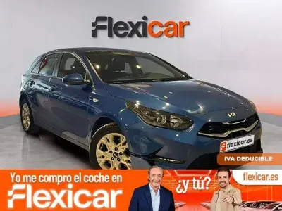 Usado Kia Ceed 136 CV (100 kW) 2023 Azul Utilitario